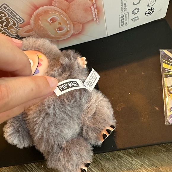 Pop Mart Big Into Energy ID Secret - Picture 10 of 14